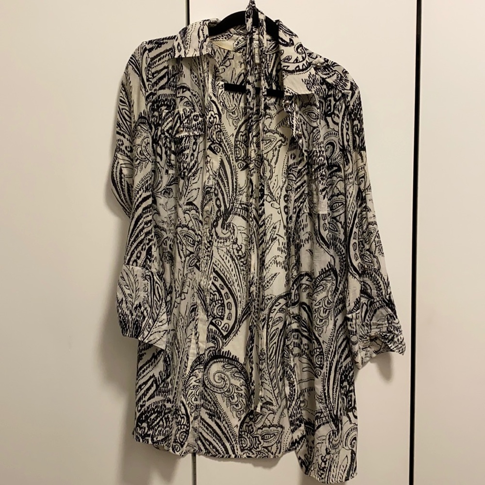 Cache-Button Down-Size: L
